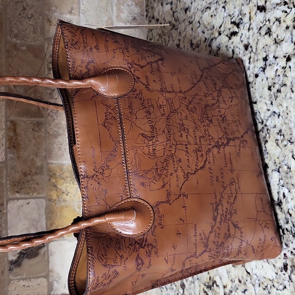 Patricia Nash Eastleigh Tote - Picture 4 of 10